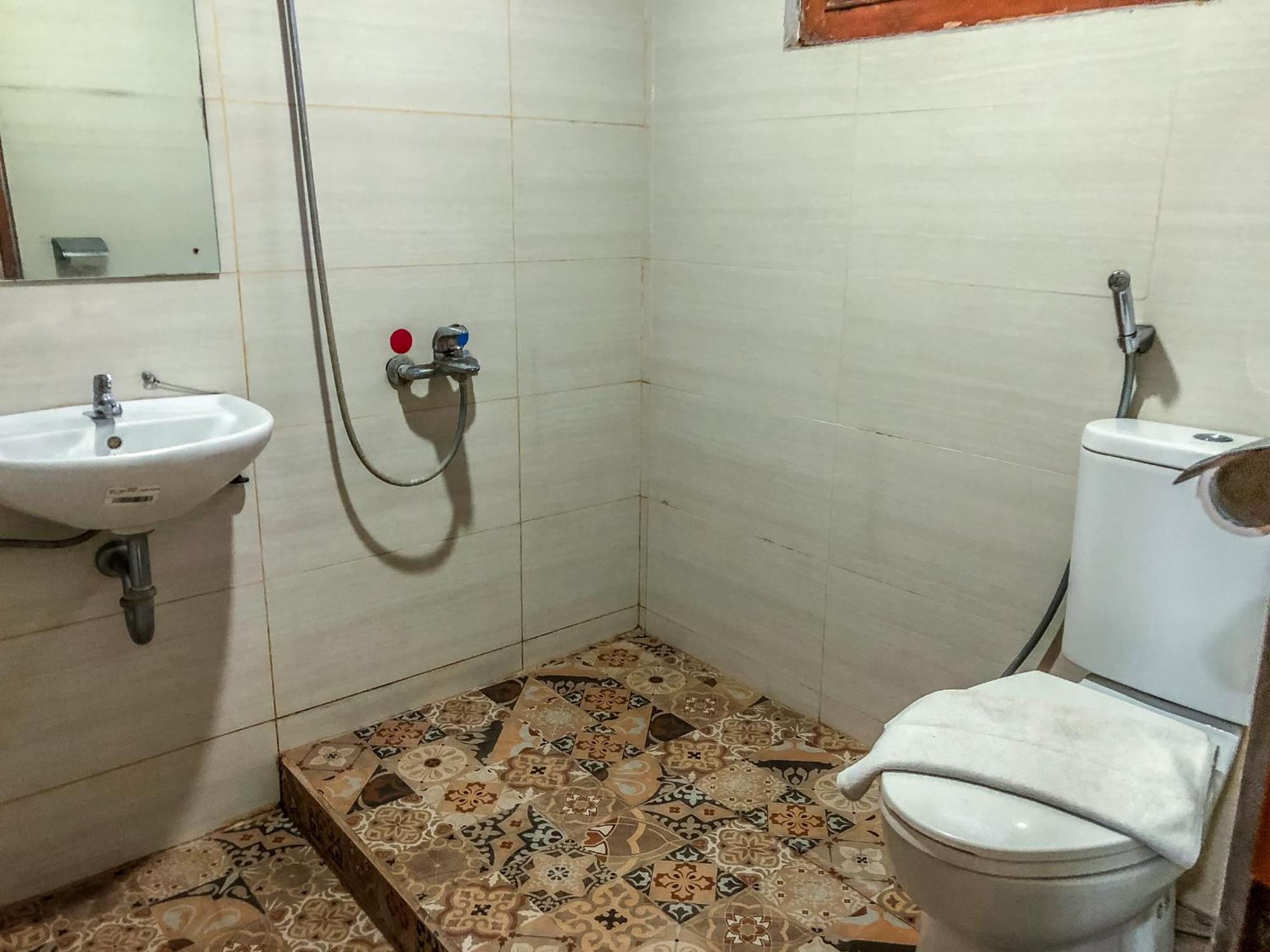 Arys Garden Hotel Yogyakarta ยอกยาการ์ตา ภายนอก รูปภาพ