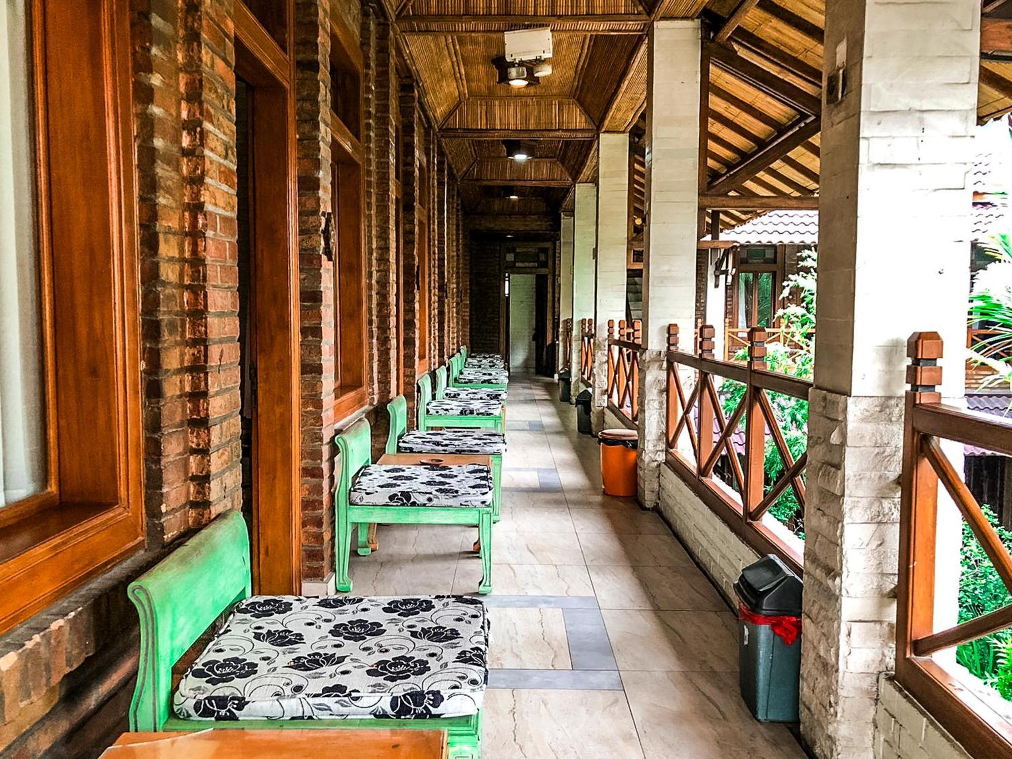 Arys Garden Hotel Yogyakarta ยอกยาการ์ตา ภายนอก รูปภาพ