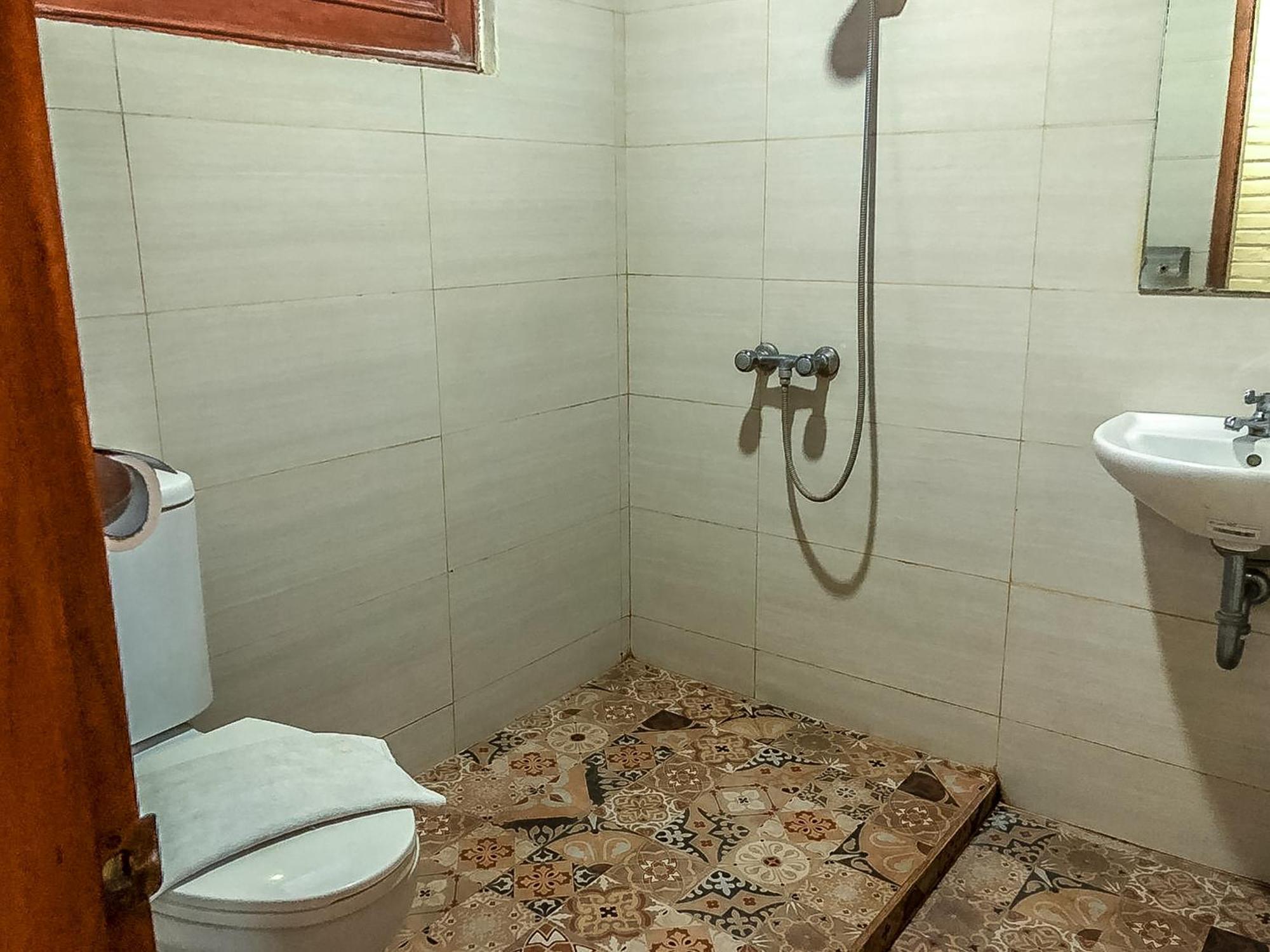Arys Garden Hotel Yogyakarta ยอกยาการ์ตา ภายนอก รูปภาพ