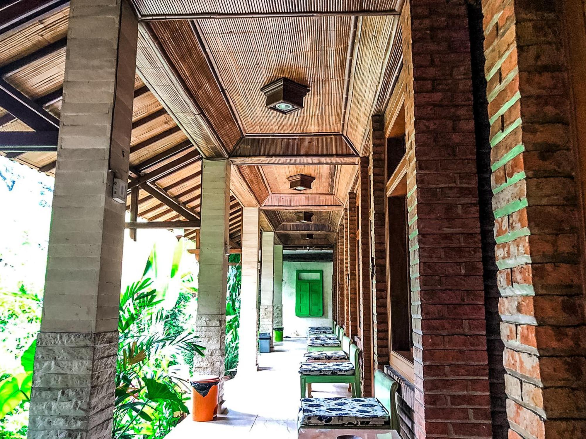 Arys Garden Hotel Yogyakarta ยอกยาการ์ตา ภายนอก รูปภาพ
