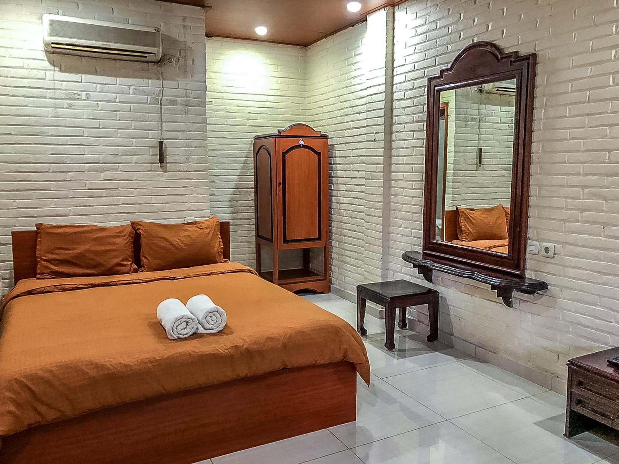Arys Garden Hotel Yogyakarta ยอกยาการ์ตา ภายนอก รูปภาพ