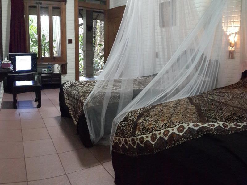 Arys Garden Hotel Yogyakarta ยอกยาการ์ตา ภายนอก รูปภาพ